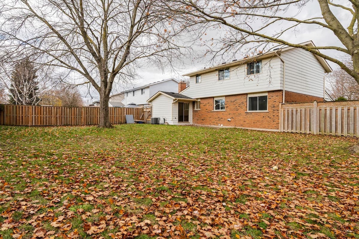 Full photo tour at a premium furnished rental in Waterloo Ontario